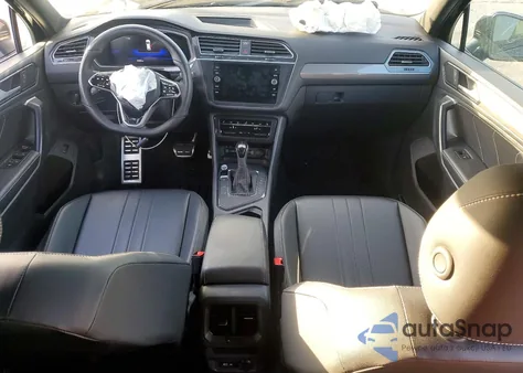 2024 Volkswagen Tiguan Se R-Line Black z USA, uszkodzony, nr VIN 3VVCB7AXXRM197590